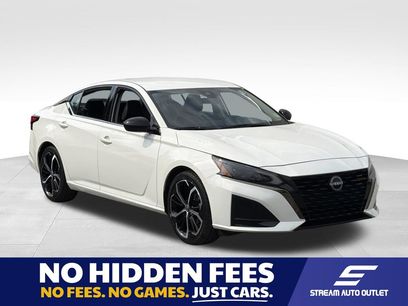 Used 2024 Nissan Altima 2.5 SR