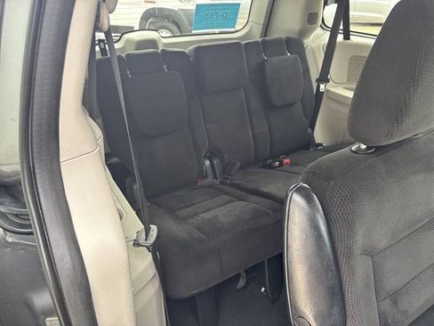 Used 2017 Dodge Grand Caravan SE w/ Power Window Group FWD image 14