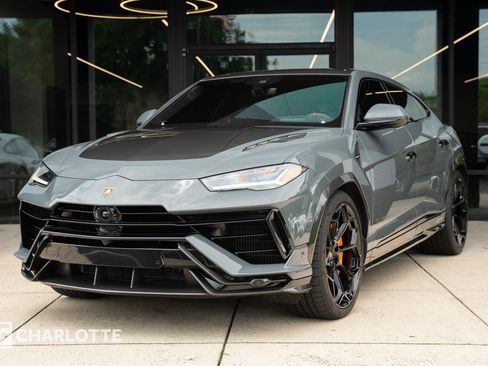 Used 2021 Lamborghini Urus AWD/4WD image 7
