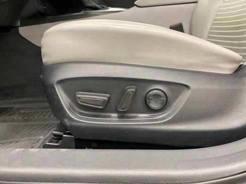 Used 2022 Toyota Camry SE AWD/4WD image 13