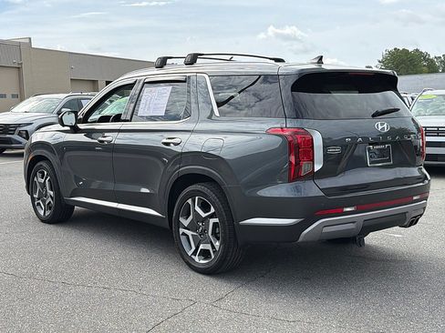 Used 2023 Hyundai Palisade SEL w/ Premium Package AWD/4WD image 5