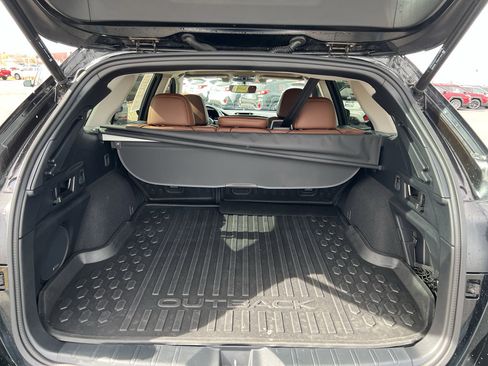 Used 2022 Subaru Outback Touring XT image 27