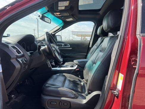 Used 2014 Ford Explorer XLT w/ Equipment Group 202A image 16