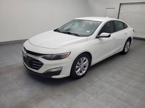 Used 2023 Chevrolet Malibu LT FWD image 2