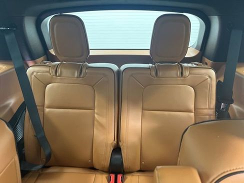 Certified 2023 Lincoln Aviator Black Label w/ Class IV Trailer Tow Package image 15