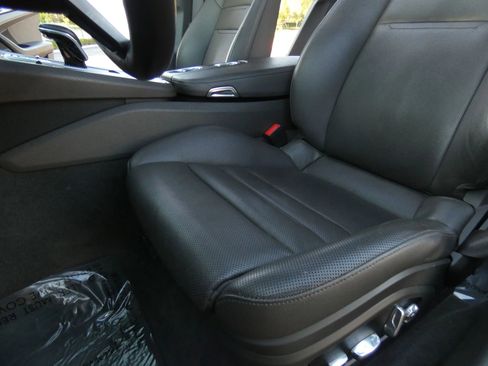 Used 2018 Porsche Panamera 4 image 60