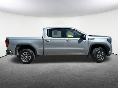 Used 2025 GMC Sierra 1500 AT4 w/ AT4 Preferred Package AWD/4WD image 15