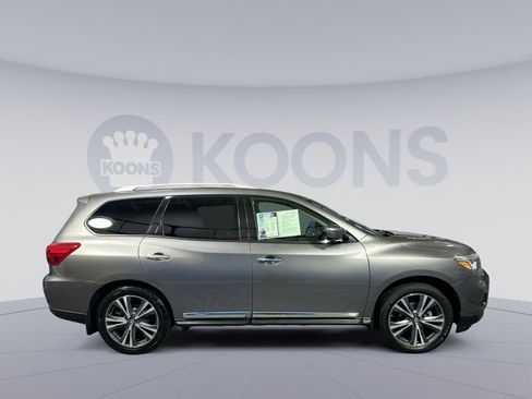 Used 2018 Nissan Pathfinder Platinum image 8