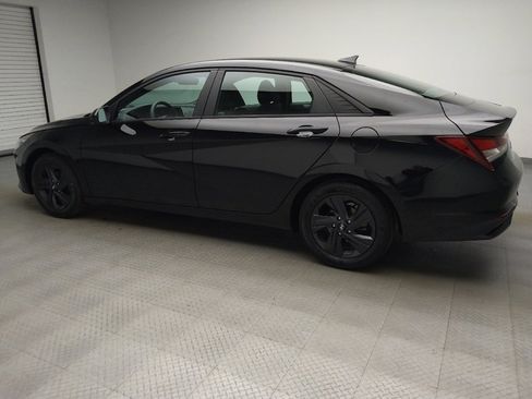 Used 2023 Hyundai Elantra SEL FWD image 3
