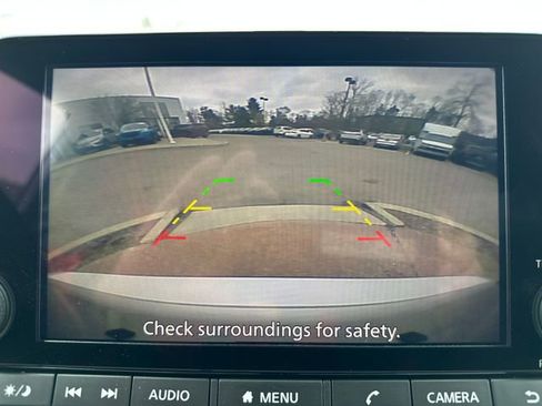 Used 2025 Nissan Rogue SV image 17