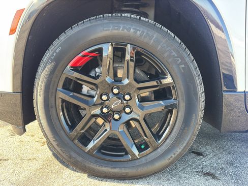 Used 2022 Chevrolet Traverse Premier w/ Redline Edition image 9