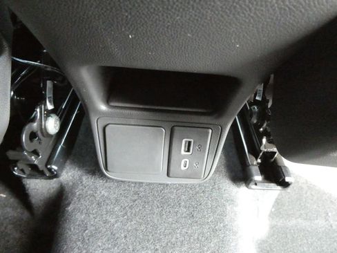 New 2026 Buick Encore GX Sport Touring w/ Comfort Package AWD/4WD image 9