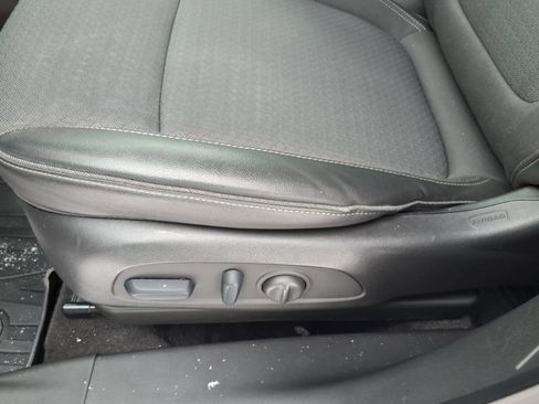 Used 2023 Buick Encore GX Preferred w/ Cold Weather Comfort Package image 15