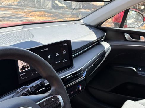 Used 2025 Kia K5 LXS image 31