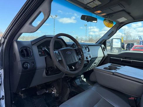 Used 2016 Ford F450 XL w/ Power Equipment Group image 12