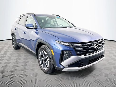Certified 2025 Hyundai Tucson SEL image 3