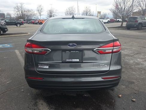 Used 2019 Ford Fusion SE image 9