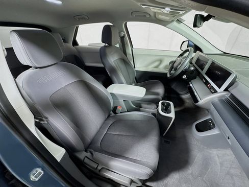 Used 2024 Hyundai Ioniq 5 SEL image 27