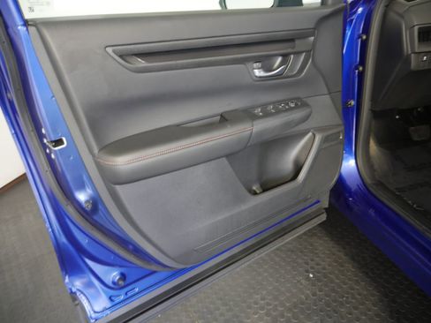 Used 2023 Honda CR-V Sport image 14
