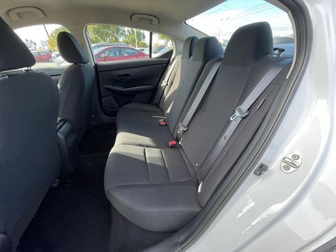 Used 2025 Nissan Sentra S image 25