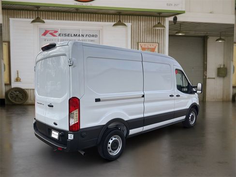 New 2025 Ford Transit 250 148 Medium Roof image 30
