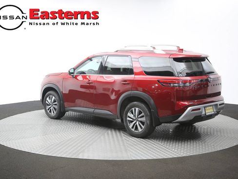 Used 2023 Nissan Pathfinder SL w/ Lighting Package (N92) AWD/4WD image 59