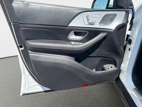 Certified 2024 Mercedes-Benz GLS 450 4MATIC image 17