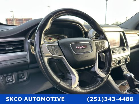 Used 2019 GMC Acadia SLE w/ Driver Alert Package I image 12
