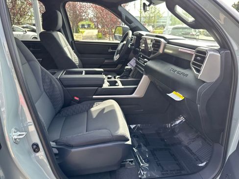 New 2026 Toyota Tundra SR5 AWD/4WD image 17