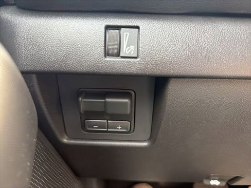 New 2026 Chevrolet Colorado LT w/ LT Convenience Package AWD/4WD image 29