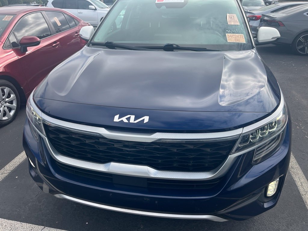 Used 2023 Kia Seltos SX AWD/4WD image 2
