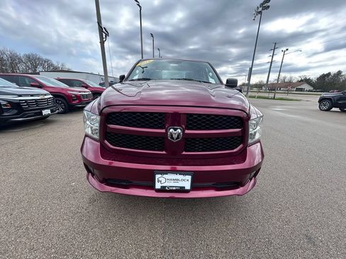 Used 2018 RAM 1500 Express w/ Express Value Package AWD/4WD image 2