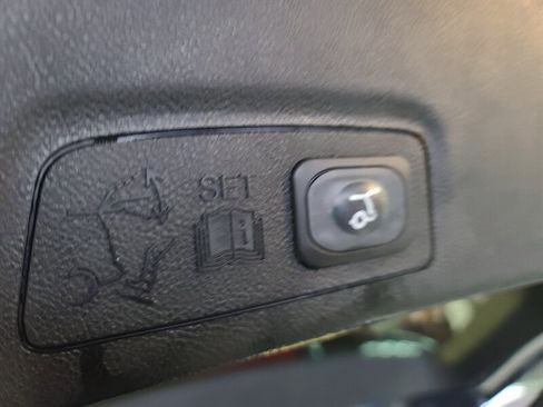 Used 2017 Lincoln MKC Select w/ Select Plus Package image 20