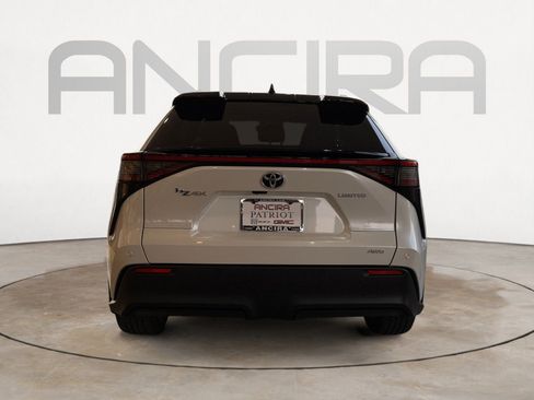 Used 2023 Toyota bZ4X Limited image 9