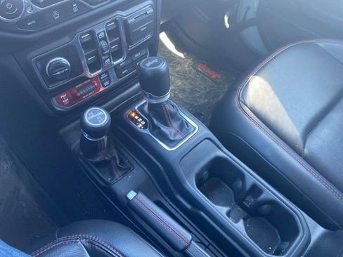 Used 2023 Jeep Wrangler Unlimited Rubicon w/ Steel Bumper Group image 16