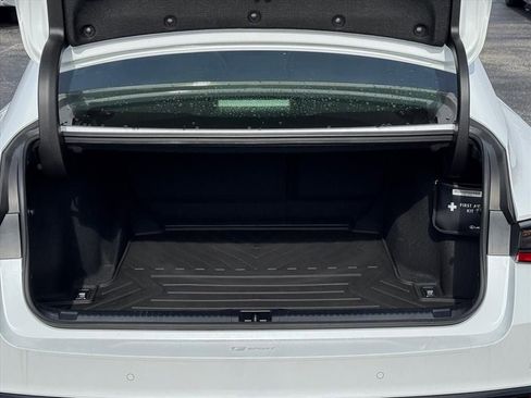 Used 2021 Lexus IS 350 F Sport w/ Dynamic Handling Package image 14