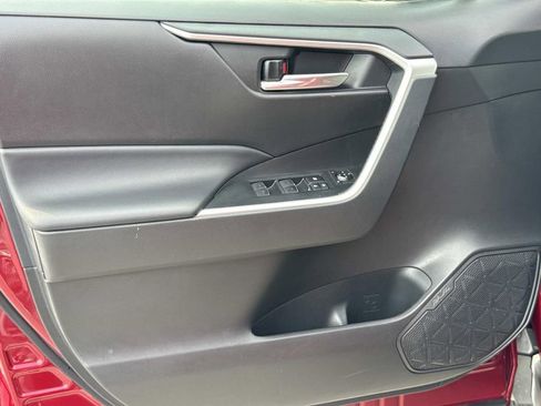 Used 2023 Toyota RAV4 XLE FWD image 17