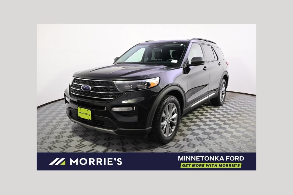 Used 2023 Ford Explorer XLT w/ Equipment Group 202A AWD/4WD image 1