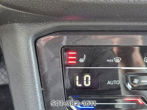 Used 2022 Volkswagen Tiguan SE FWD image 23