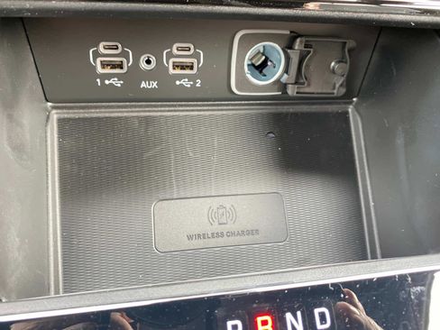 New 2025 Jeep Grand Cherokee Altitude image 11