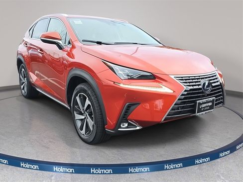 Certified 2020 Lexus NX 300h AWD w/ Luxury Package image 4