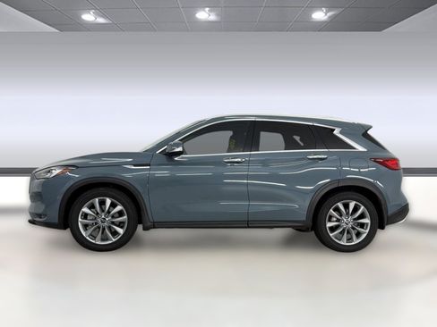 Used 2022 INFINITI QX50 Essential FWD image 2