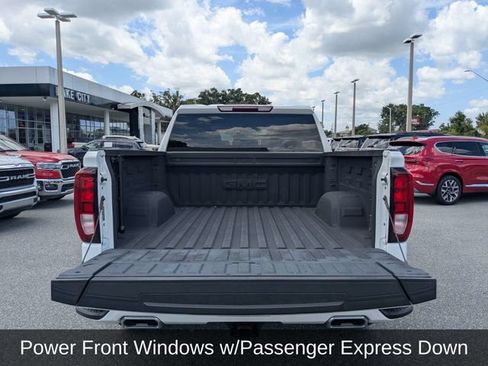 Used 2023 GMC Sierra 1500 Elevation w/ X31 Off-Road Package AWD/4WD image 17