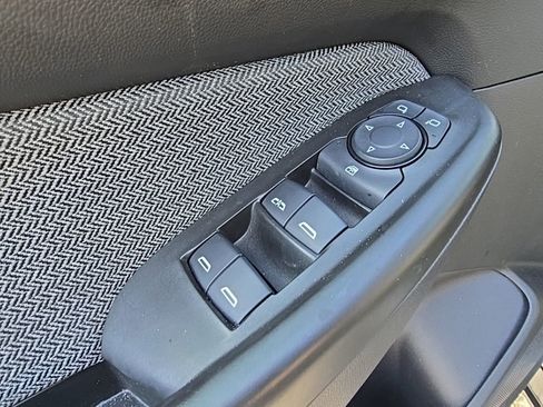 Used 2025 Chevrolet TrailBlazer LT AWD/4WD image 8