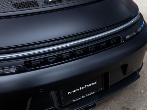 Used 2026 Porsche 911 GT3 RWD image 25