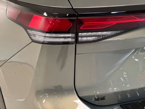 New 2026 Volkswagen Tiguan SE R-Line AWD/4WD image 25
