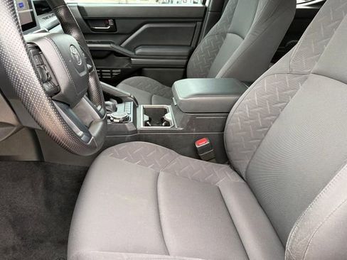 Used 2024 Toyota Tacoma SR5 AWD/4WD image 9
