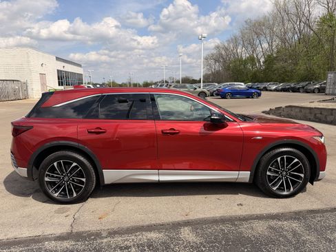 Used 2024 Acura ZDX A-Spec image 2