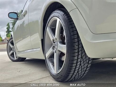 Used 2011 Volvo C30 T5 R-Design image 34