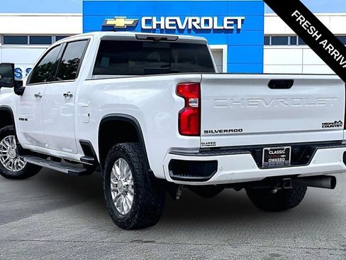 Used 2021 Chevrolet Silverado 2500 High Country w/ Z71 Off-Road Package AWD/4WD image 3